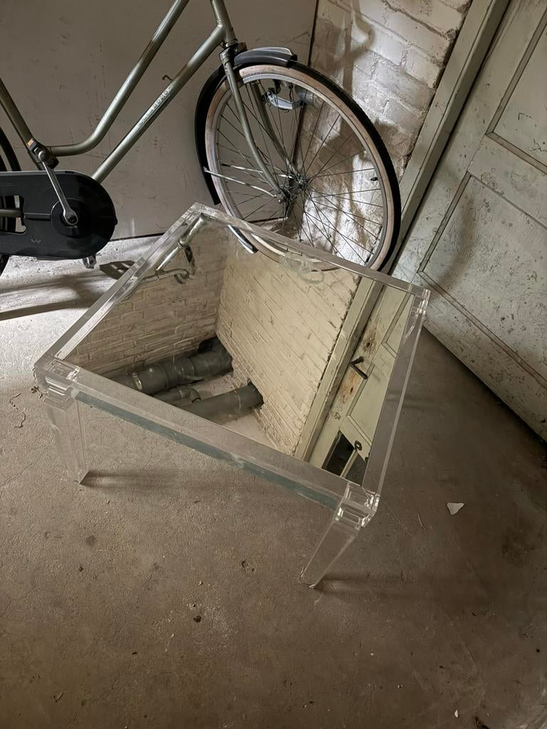Plexiglas, spiegel los. Bijzettafel, Minder dan 55 cm, Zo goed als nieuw, Rechthoekig, Ophalen