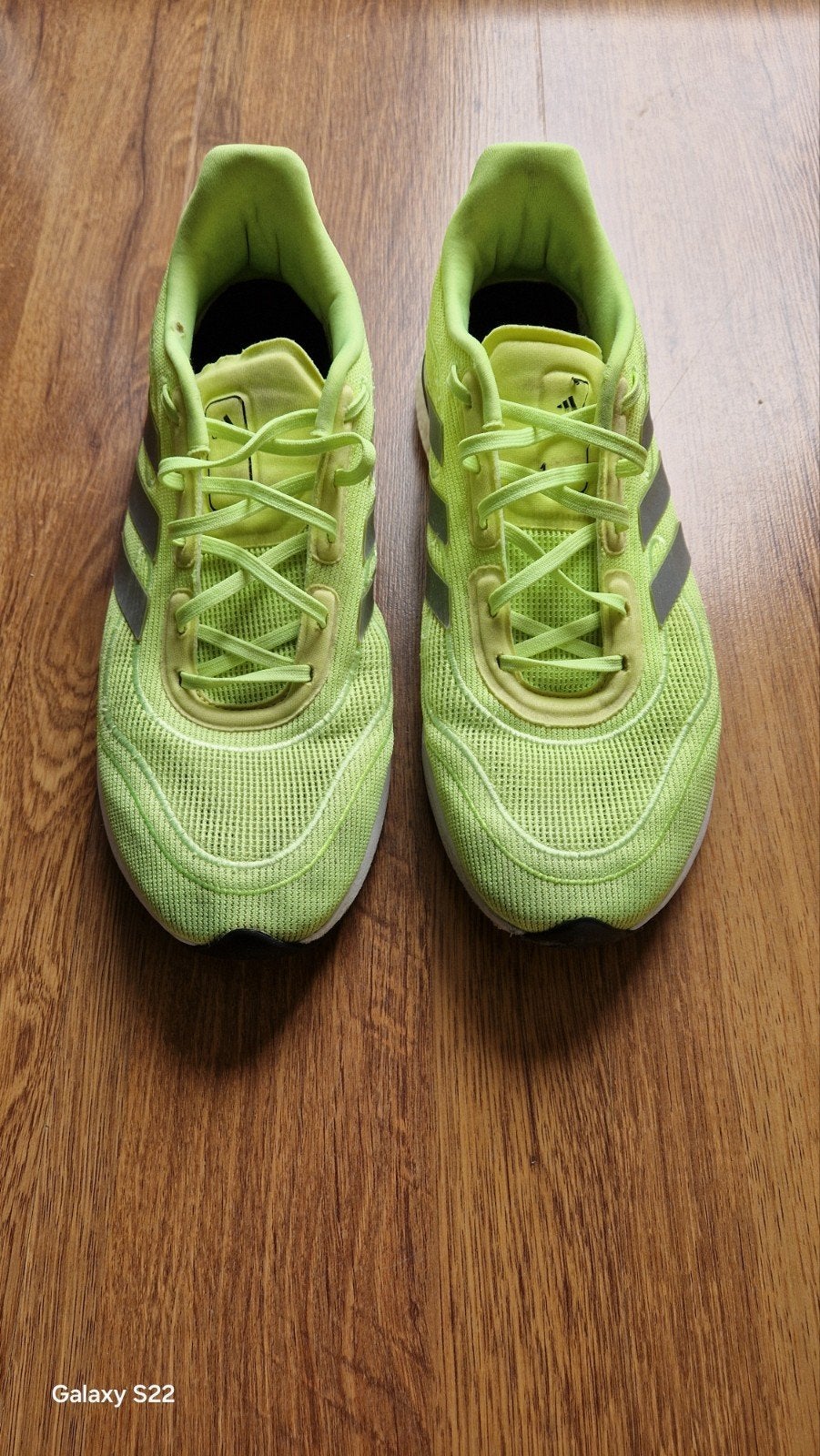 Adidas Hardloopschoenen lichte groen maat 43,50, Overige kleuren, Sportschoenen, Ophalen of Verzenden, Zo goed als nieuw