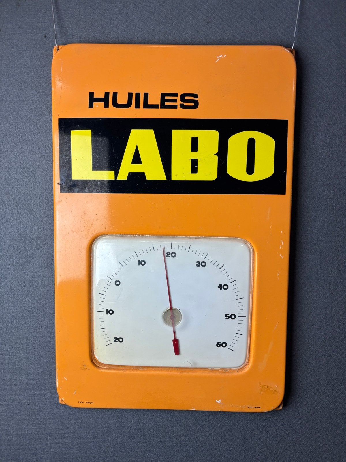 Labo olie werkende thermometer 42x65 cm reclamebord, Reclamebord, ., Ophalen of Verzenden, Zo goed als nieuw