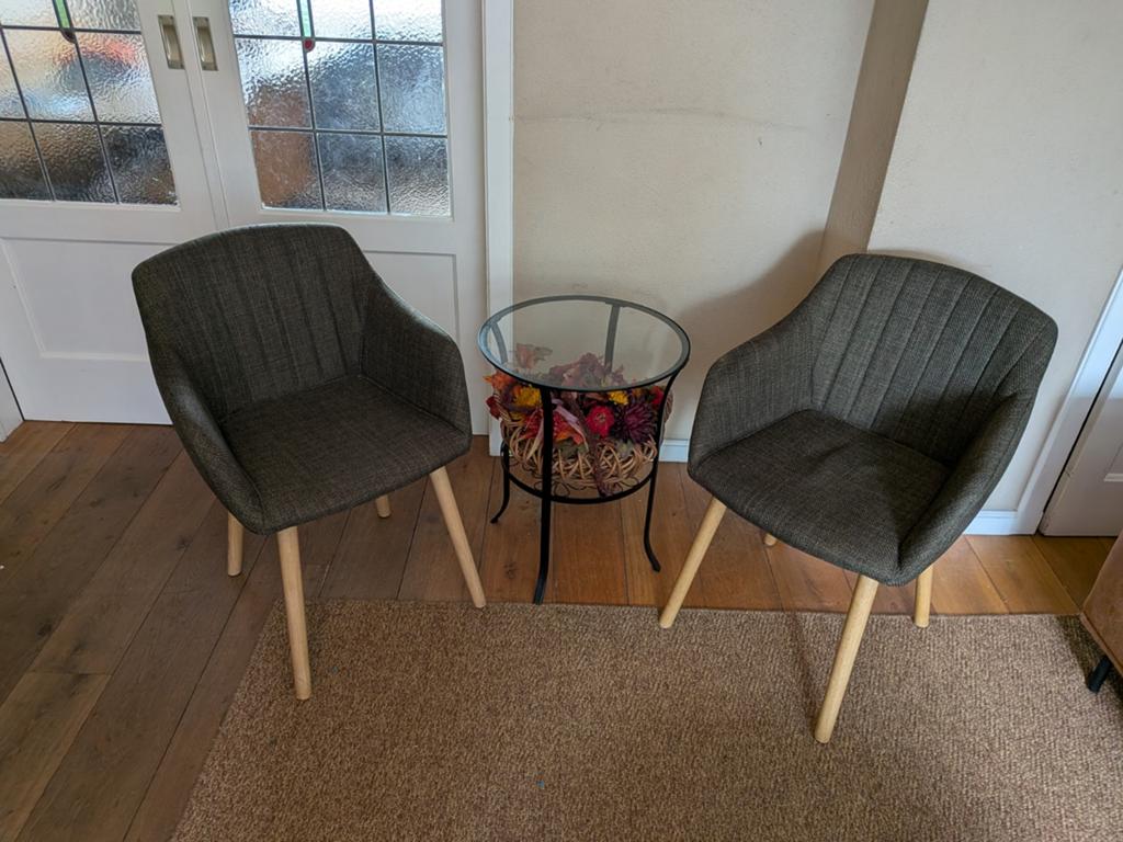 2 leuke donkergroen stoffen fauteuils
In prima conditie, Huis en Inrichting, Fauteuils, Ophalen, Zo goed als nieuw