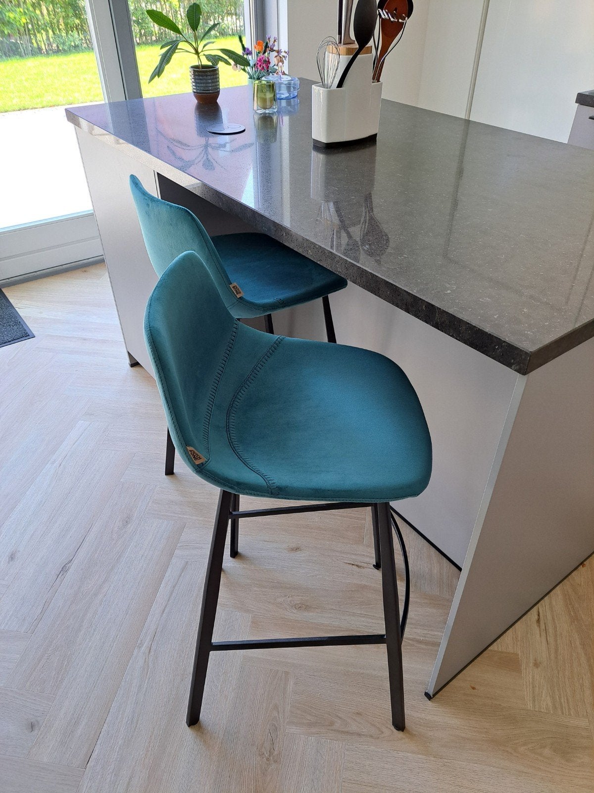 3x Dutch Bone Velvet Barkrukken, Ophalen, Met voetsteun, Zo goed als nieuw, 90 cm of meer