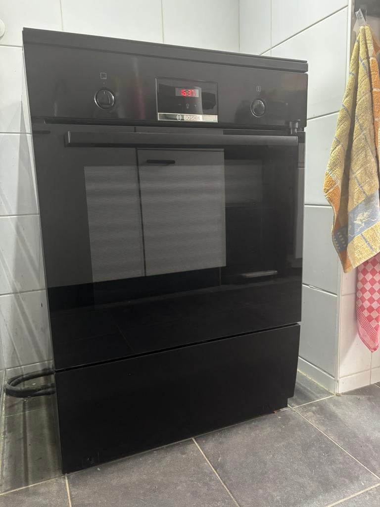 Bosch Fornuis, Ophalen, Gebruikt, 4 kookzones, Inductie