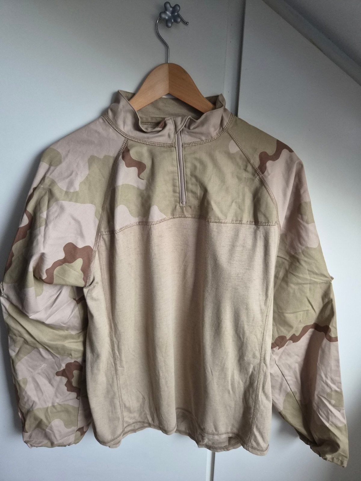 Defensie combatshirt desert nieuw, Ophalen of Verzenden, Landmacht, Nederland, Kleding of Schoenen