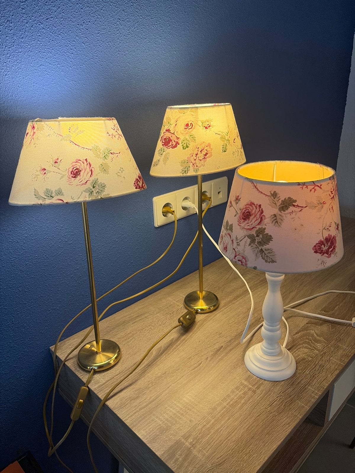 3 Tafel staande lampen: bloemen kap, Ophalen, Gebruikt, Hout, Minder dan 50 cm