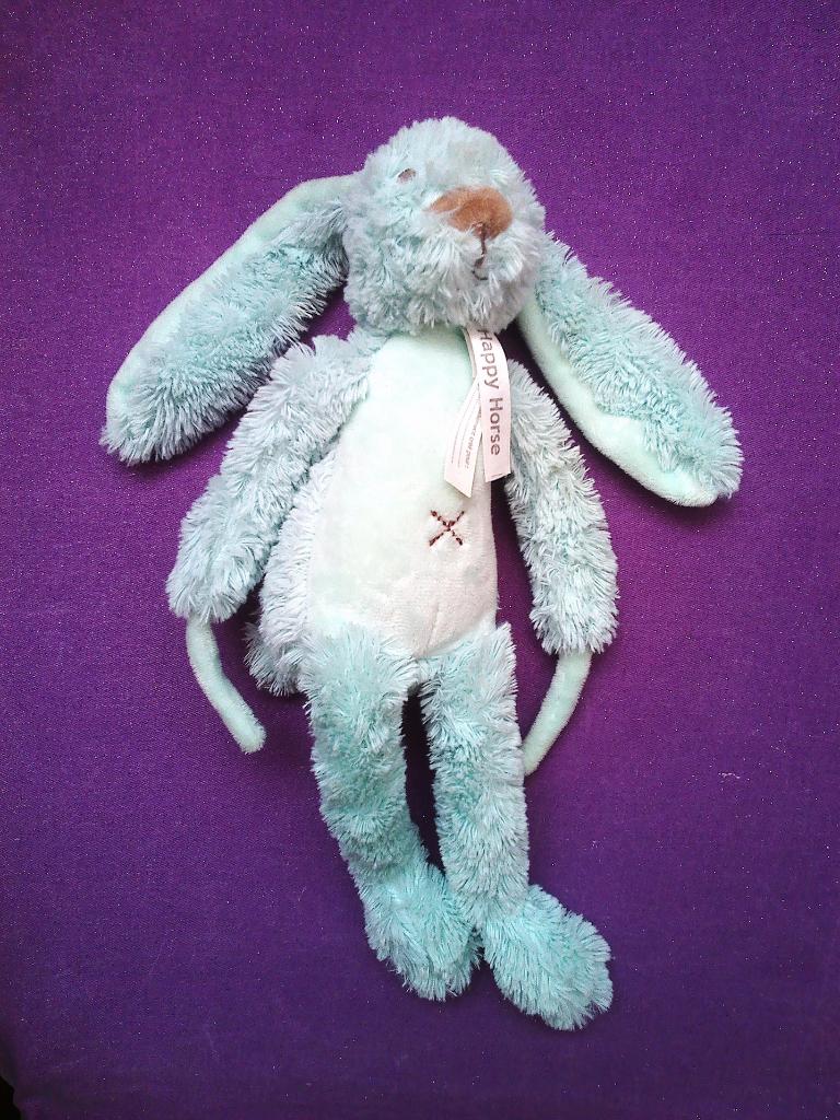 HAPPY HORSE Knuffel KONIJN RICHIE MET MUZIEK. 35 CM *Nieuw**, Happy Horse, Ophalen of Verzenden, Met label, Middelgroot (20 tot 80 cm)