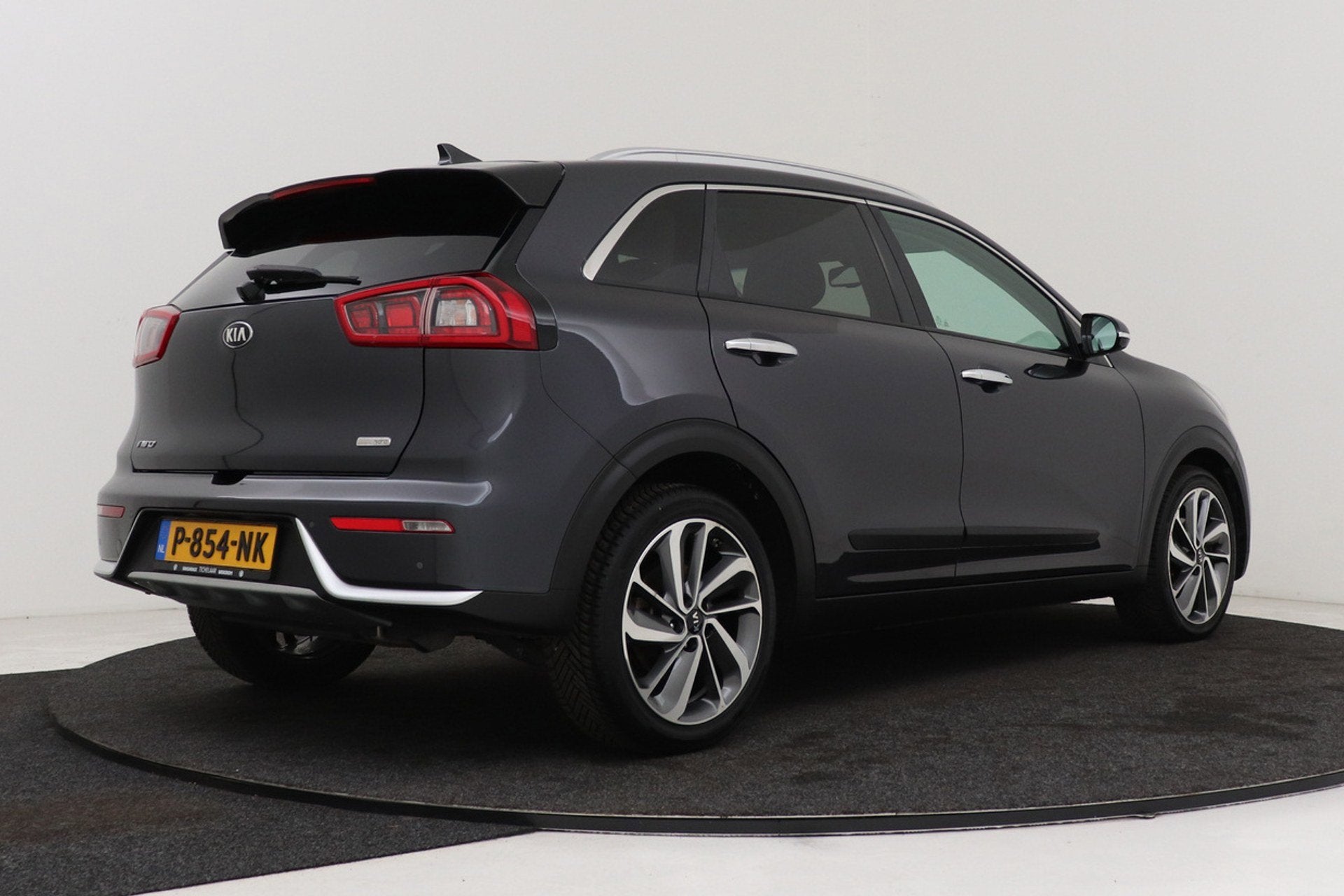 Kia Niro 1.6 GDi Hybrid DynamicLine | Camera | CarPlay | Nav, Auto's, Gebruikt, Leder en Stof, 1390 kg, SUV of Terreinwagen