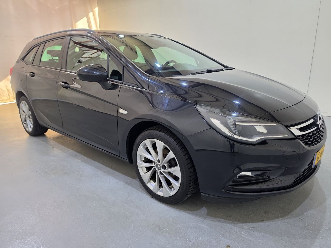 Opel Astra SPORTS TOURER 1.0 Innovation 77Kw Bjr.2016, Webaccessibility@stellantis.com, Stellantis N.V., Zwart, Stationwagon