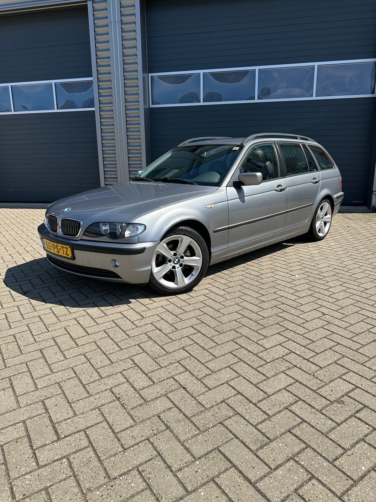 BMW 3-Serie 1.8 I 316 Touring 2004 Grijs nieuwe apk E46, Achterwielaandrijving, 1250 kg, Zwart, 4 cilinders