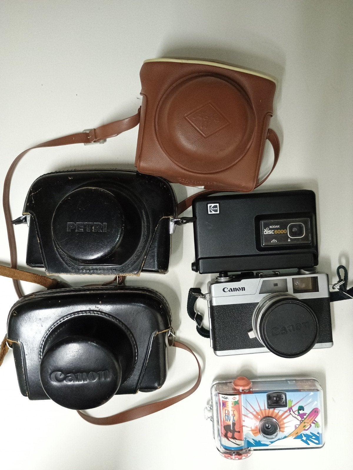 Partij analoge camera's: Agfa, Petri, Canon, Kodak, Audio, Tv en Foto, Fotocamera's Analoog, Ophalen, Zo goed als nieuw, Compact