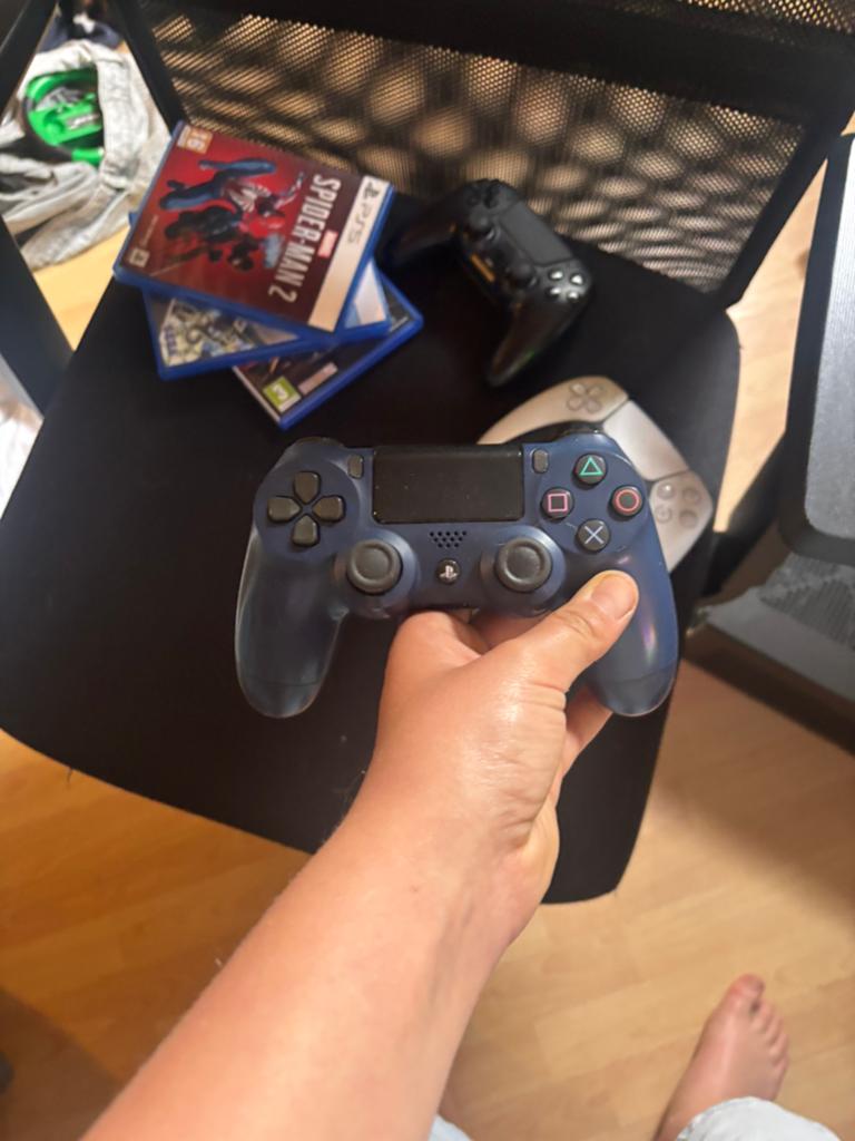 Ps5 disc editie kan ruilen tegen e-step/bike ayn thor, Ophalen of Verzenden, Zo goed als nieuw, Controller
