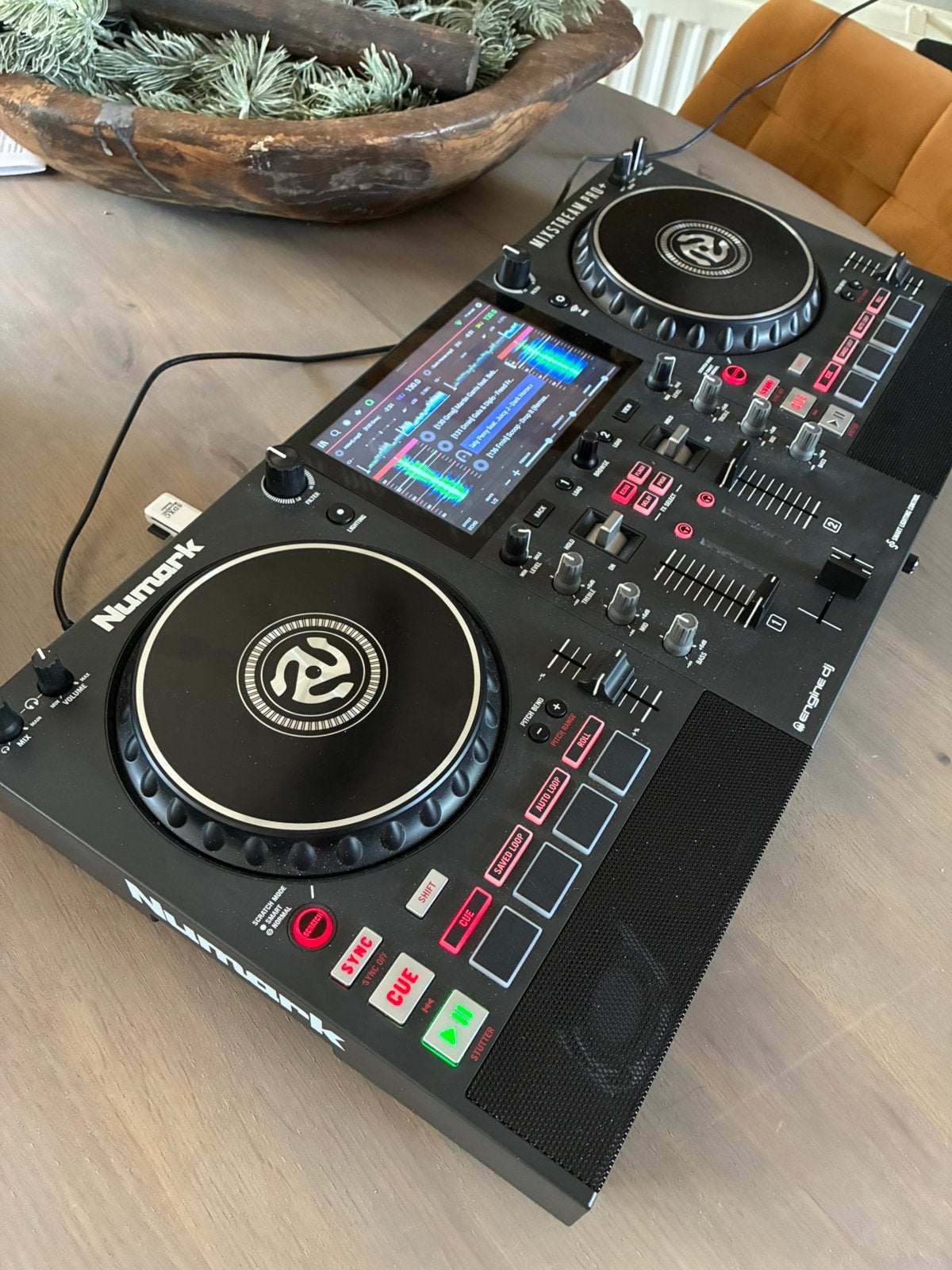 Numark Mixstream Pro + (Stand alone) Draaitafel, Ophalen, Zo goed als nieuw, Draaitafel, Numark
