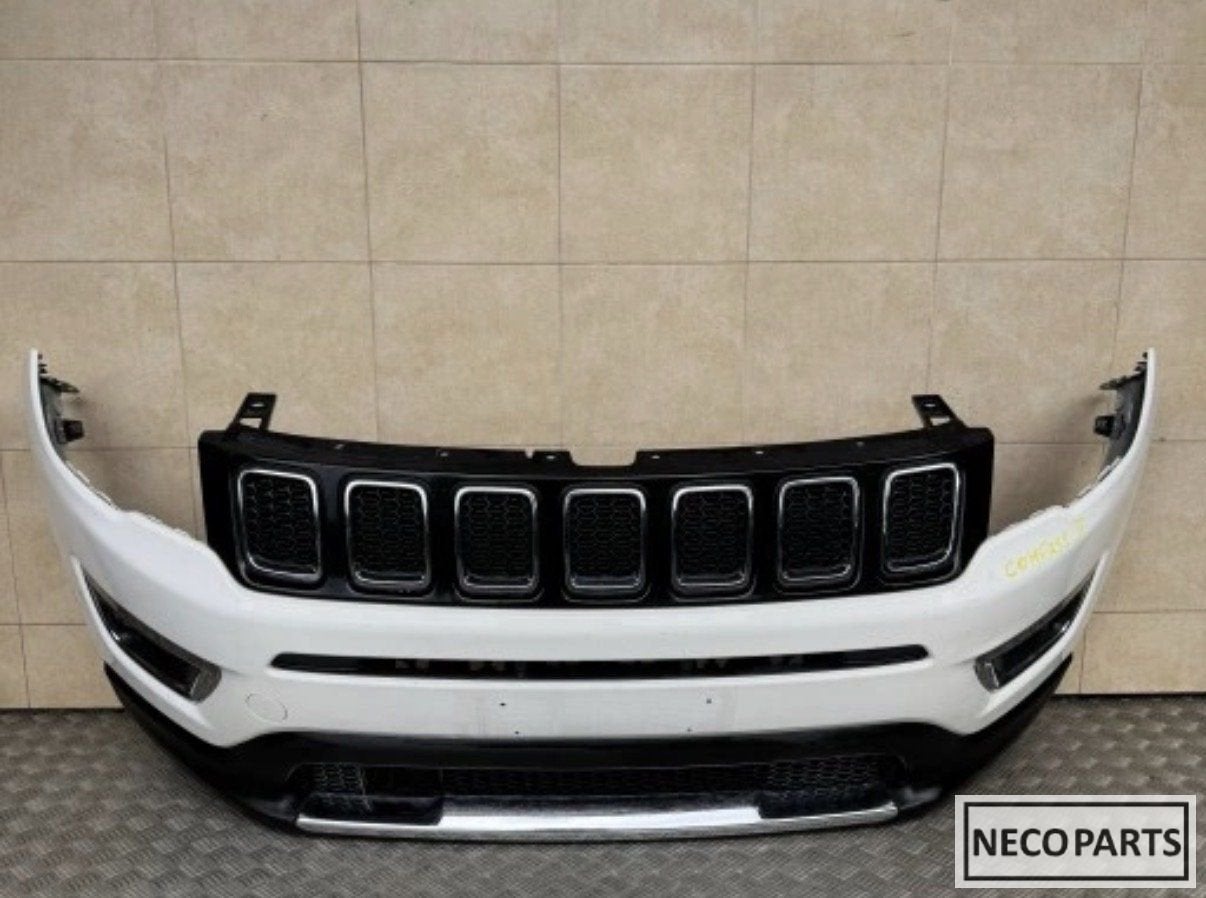 JEEP COMPASS II VOORBUMPER ORIGINEEL COMPLEET ALLES LEVERBAA, Auto-onderdelen, Jeep, Gebruikt, -, Ophalen of Verzenden