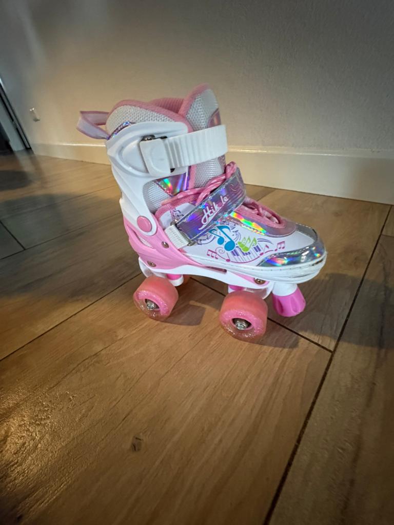 Rolschaatsen met LED + beschermset, Ophalen, Zo goed als nieuw