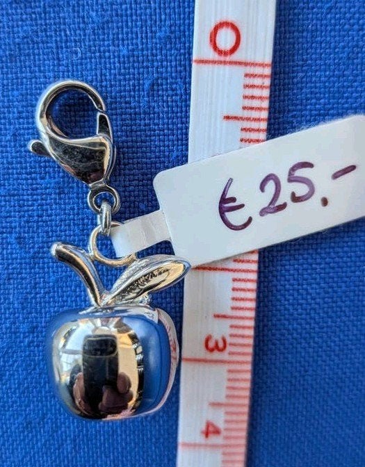 Nieuwe Energetix hangers/bedels, planeet en appel, Overige materialen, Overige voorstellingen, Nieuw, Ophalen of Verzenden