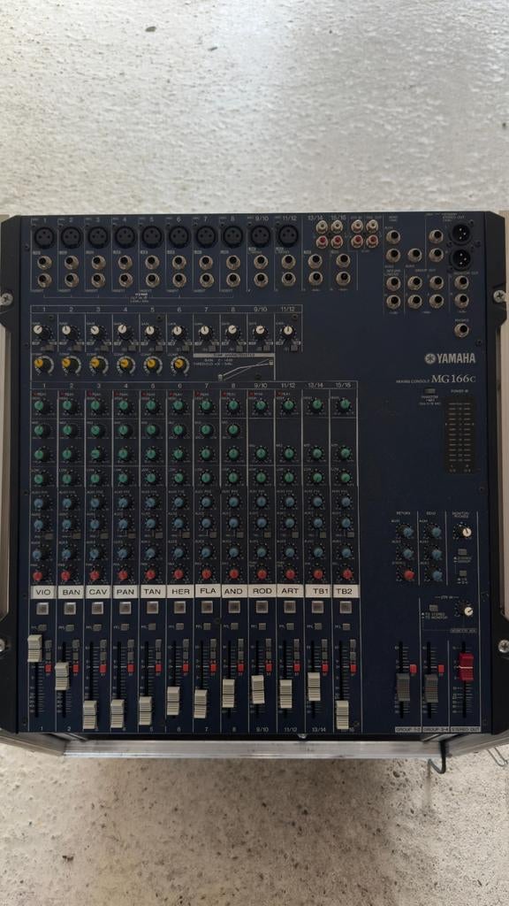 Yamaha MG166c mixer met flightcase, Ophalen of Verzenden