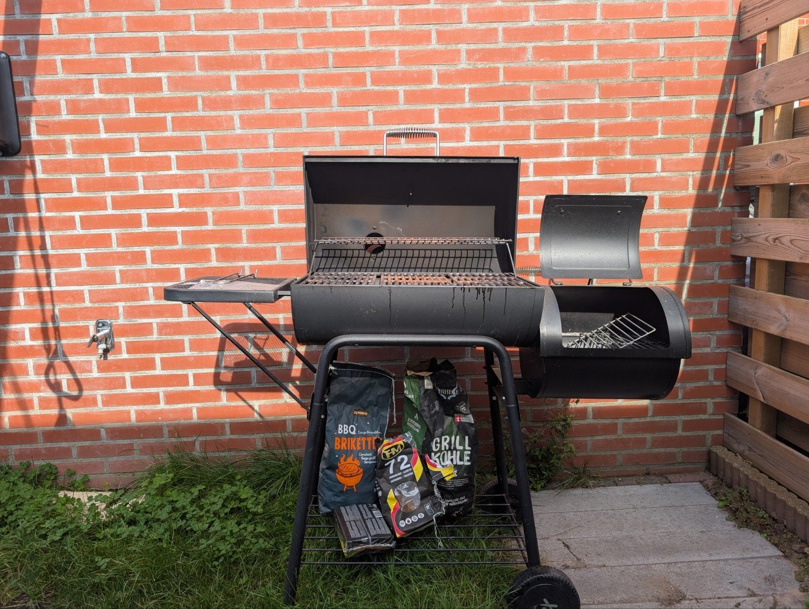 Jamestown Smoker Aldon met hoes, Ophalen, Zo goed als nieuw, Jamestown