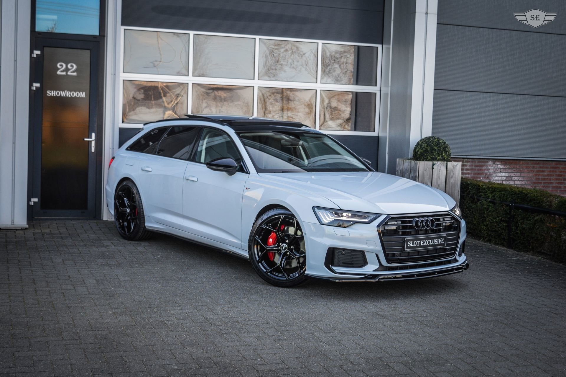 Audi A6 Avant 55 TFSIe|QUATTRO|PRO LINE S|COMPETITION|360|PA, Automaat, Dealer onderhouden, Gebruikt, Zwart