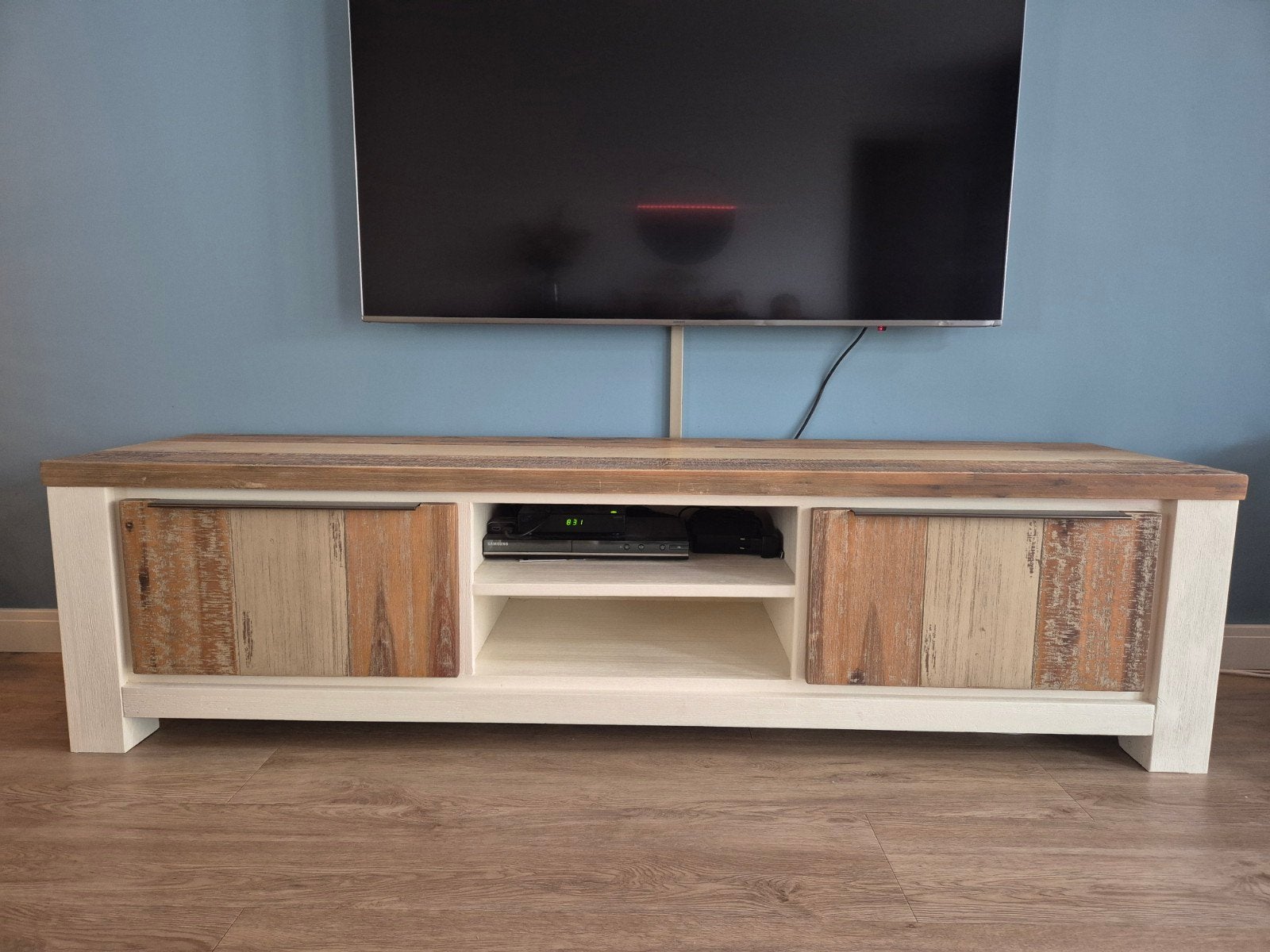 TV meubel Cortena acaciahout (Pronto), Ophalen, Gebruikt, 150 tot 200 cm, Landelijk