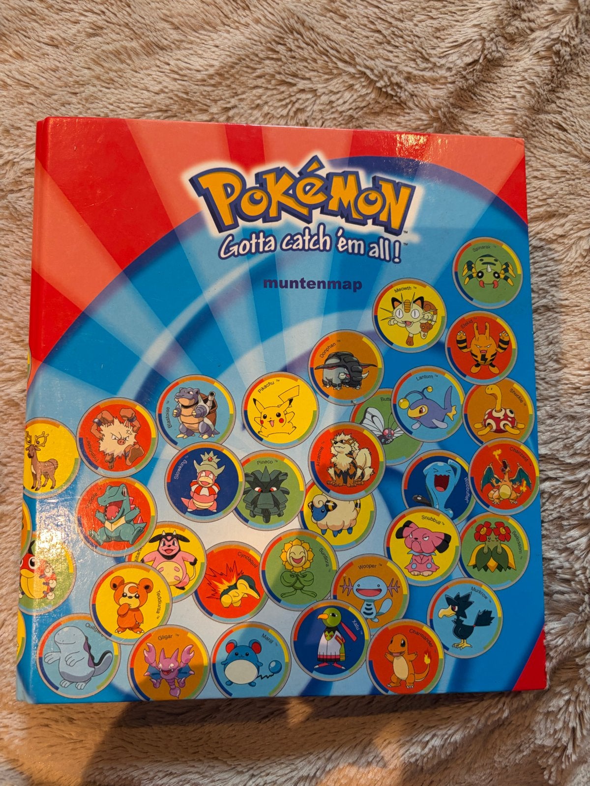 Pokémon Muntenmap 2001 –47 van de 48 munten – Bijna compleet, Ophalen of Verzenden, Zo goed als nieuw, Overige typen