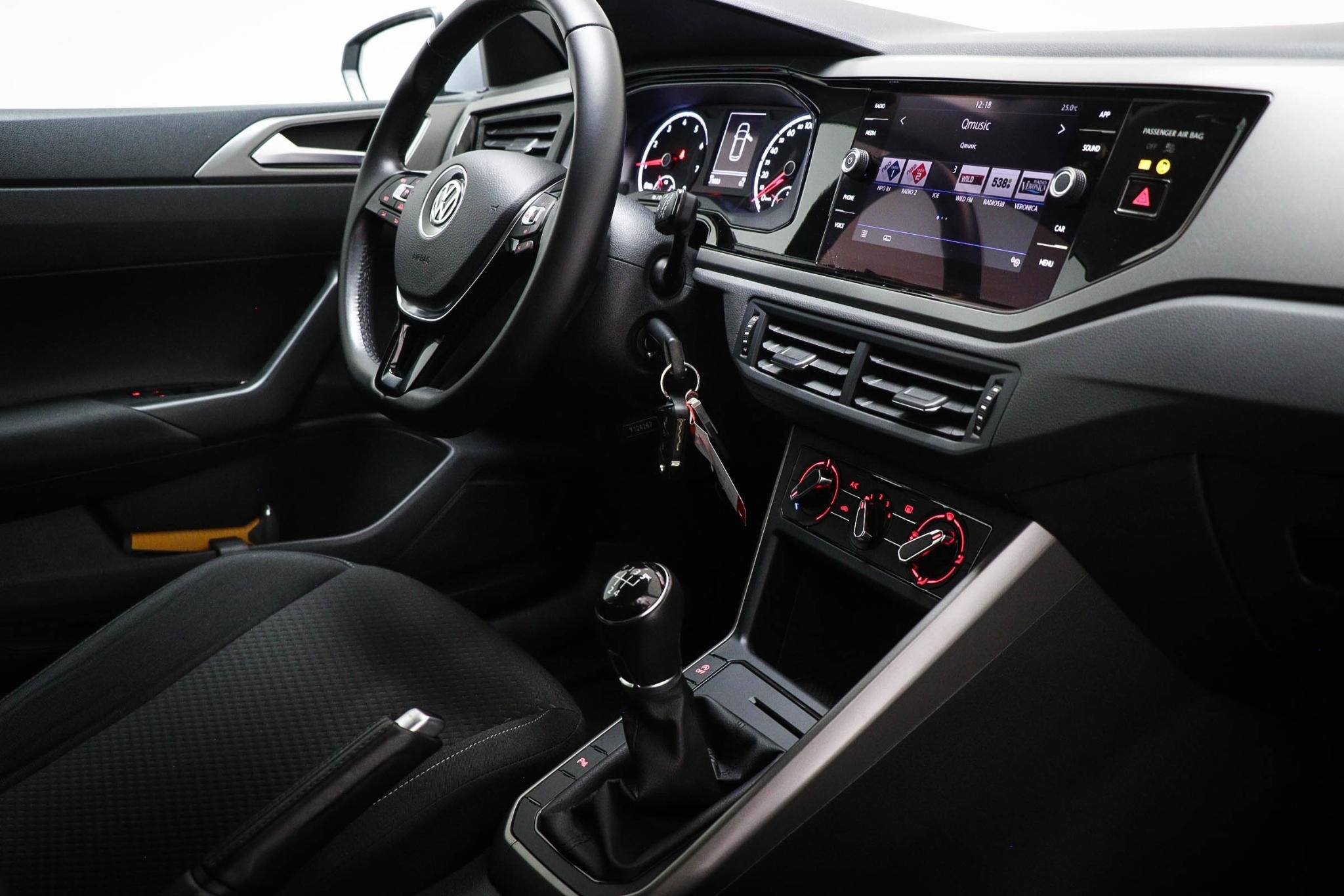 Volkswagen Polo 1.0 TSI Comfortline | LICHT & ZICHT PACK | A, Auto's, Volkswagen, Voorwielaandrijving, Stof, 23 km/l, Origineel Nederlands