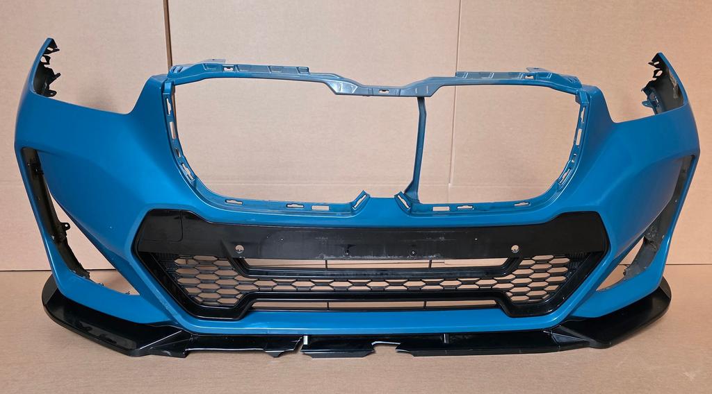 Voorbumper BMW X1 U11 M Pakket 51119881907 Origineel Bumper, Gebruikt, -, Voor, Ophalen of Verzenden
