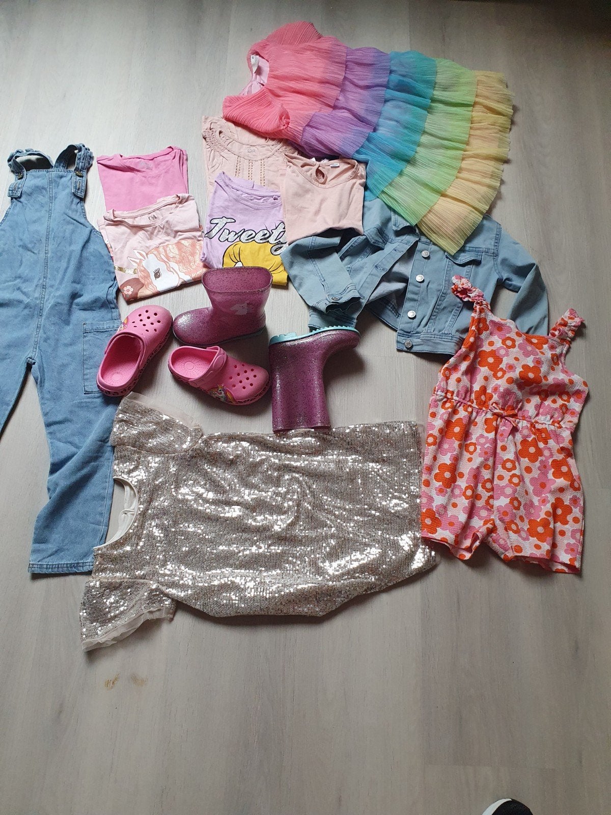 Meisjes kledingpakket maat 122/128 met schoenen maat 29, Kinderen en Baby's, Kinderkleding | Maat 122, Ophalen of Verzenden, Gebruikt
