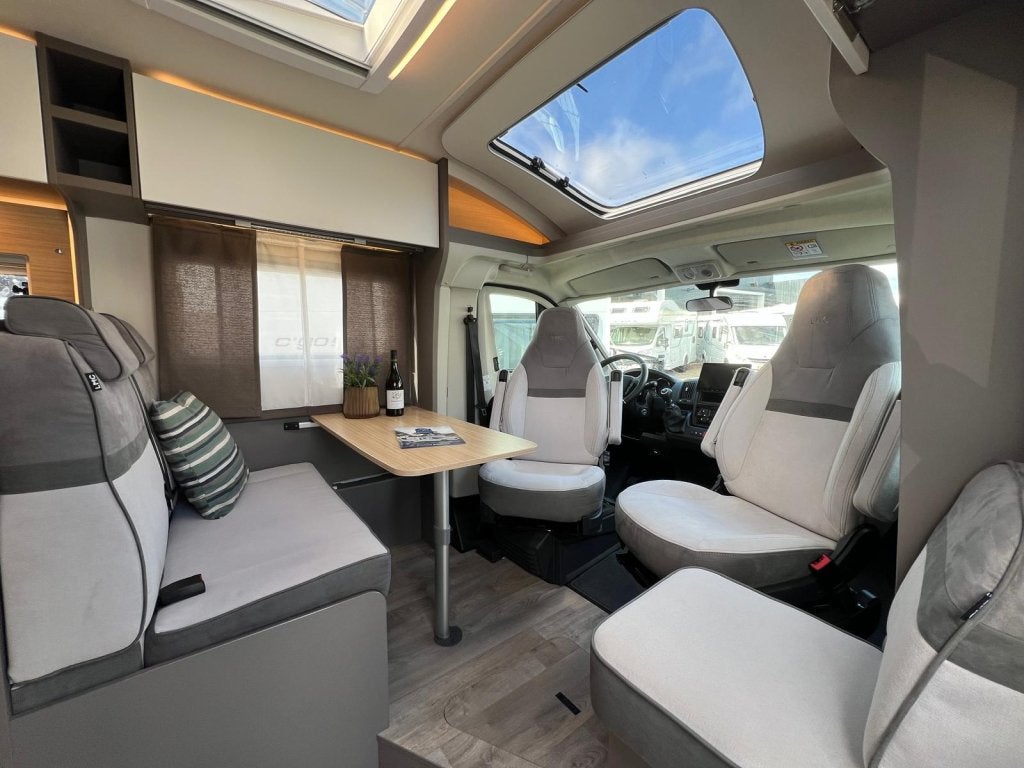 LMC Tourer 660 T Enkele bedden, E&P, Airco, Verwarmde buitenspiegels, Ringverwarming, Tot en met 2, 6 tot 7 meter