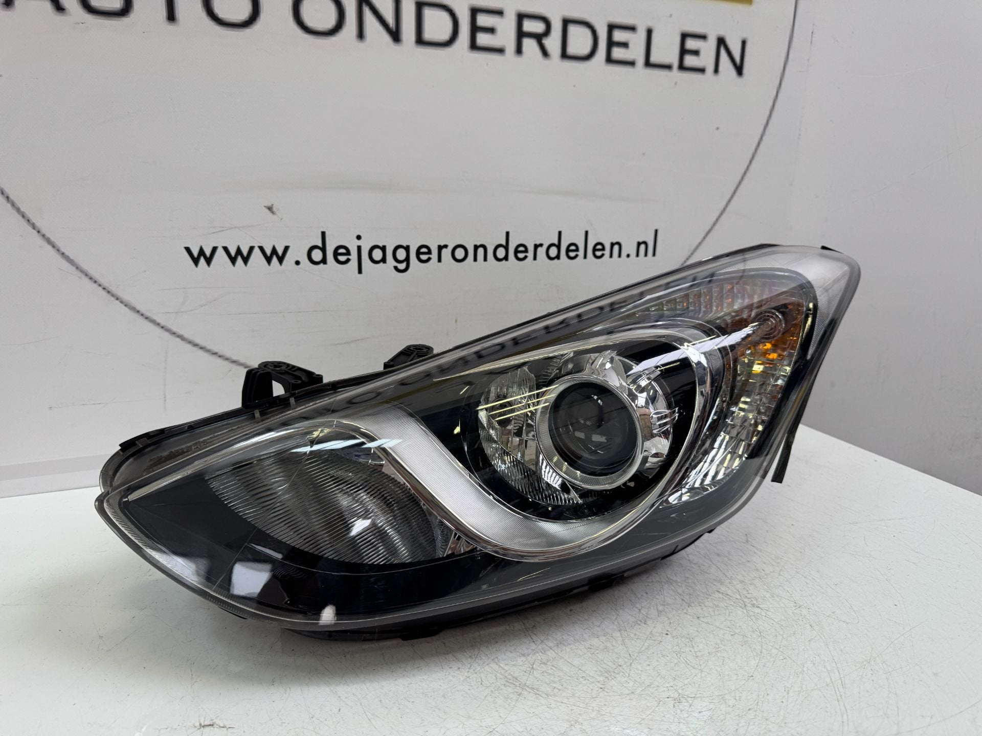 HYUNDAI I30 KOPLAMP LINKS 92101-A6060, Gebruikt, Heolleung-ro 12
06797  Seoul, Ophalen of Verzenden, Info@hyundai.com
