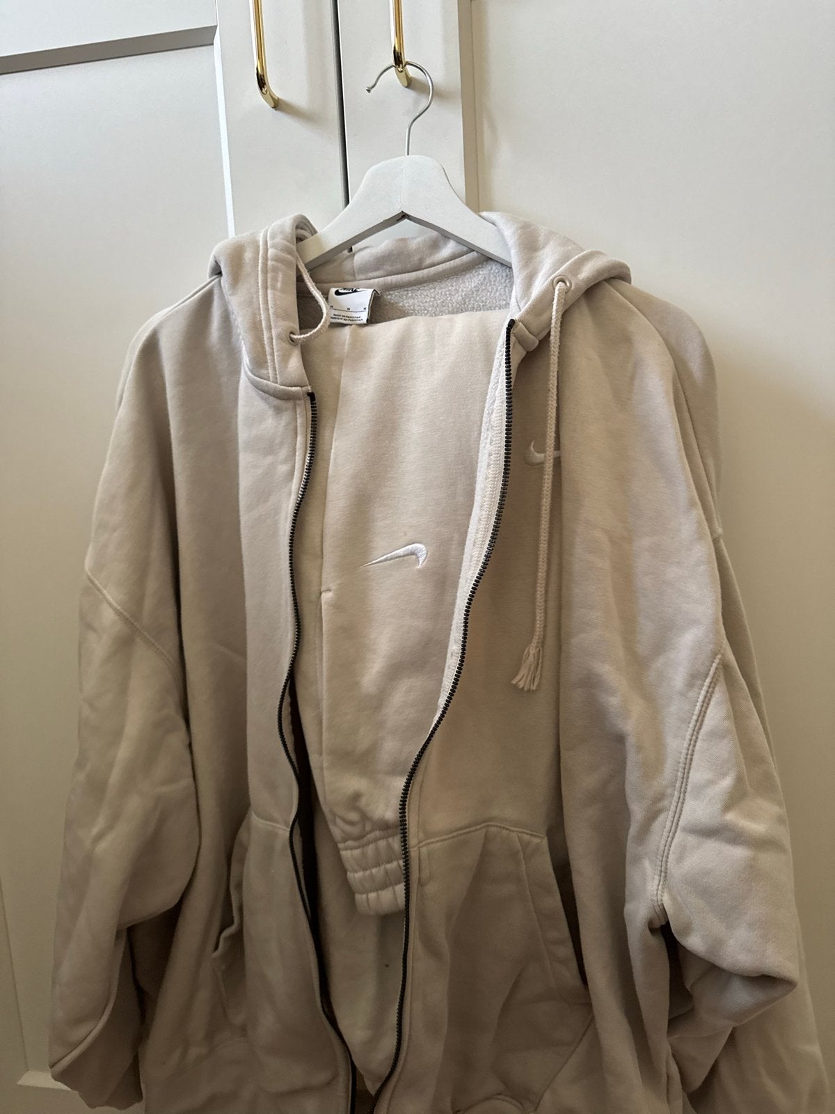 Nike pak in goede staat - oversized fit (M), Ophalen of Verzenden, Zo goed als nieuw