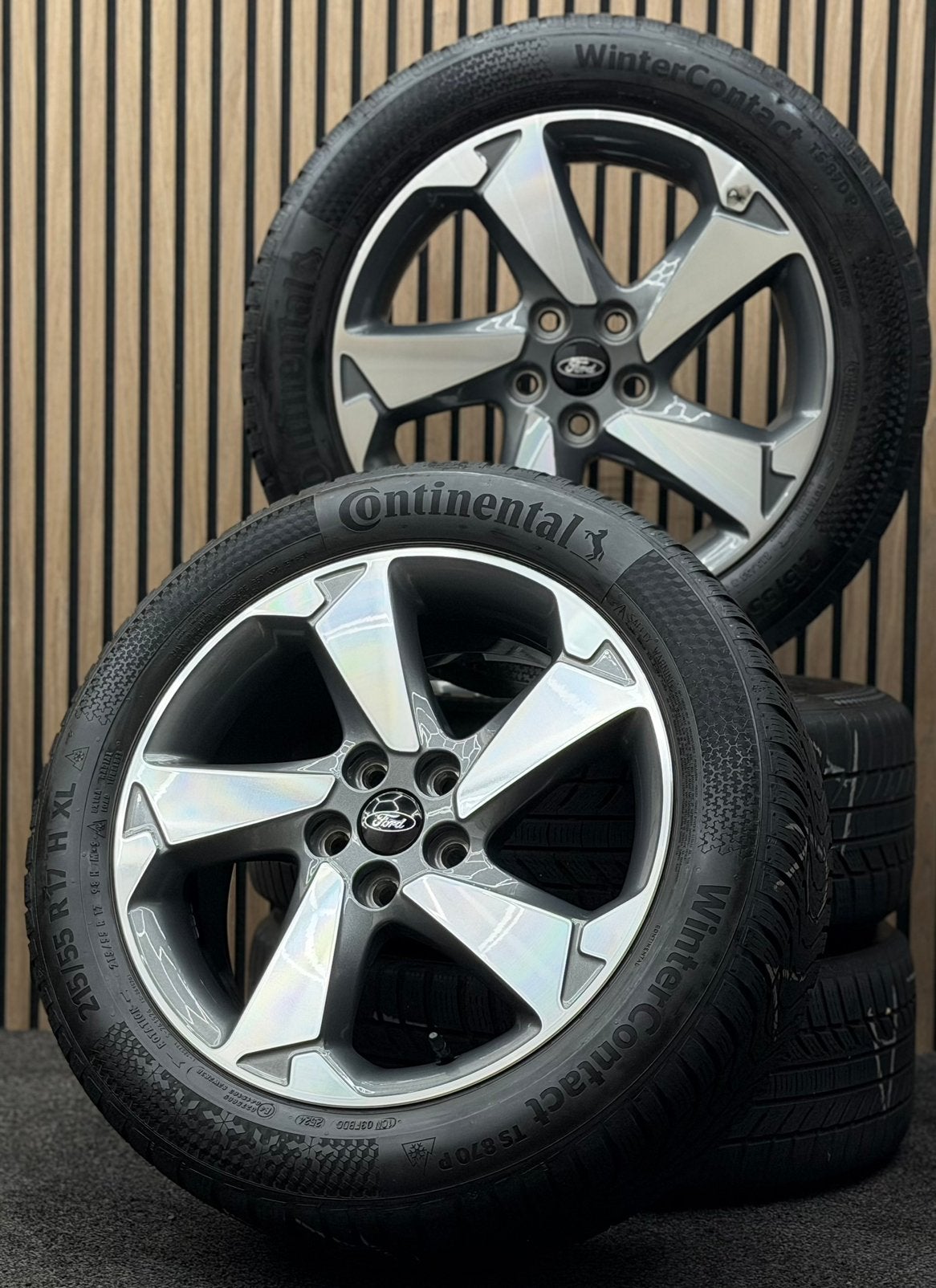 Originele 17 inch Ford Focus Active 5x108 ET45 Continental, Ophalen, 215 mm, ., Banden en Velgen