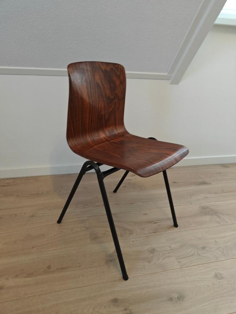 Galvanitas stoel type s25, Huis en Inrichting, Stoelen, Ophalen, Gebruikt, Bruin, Eén