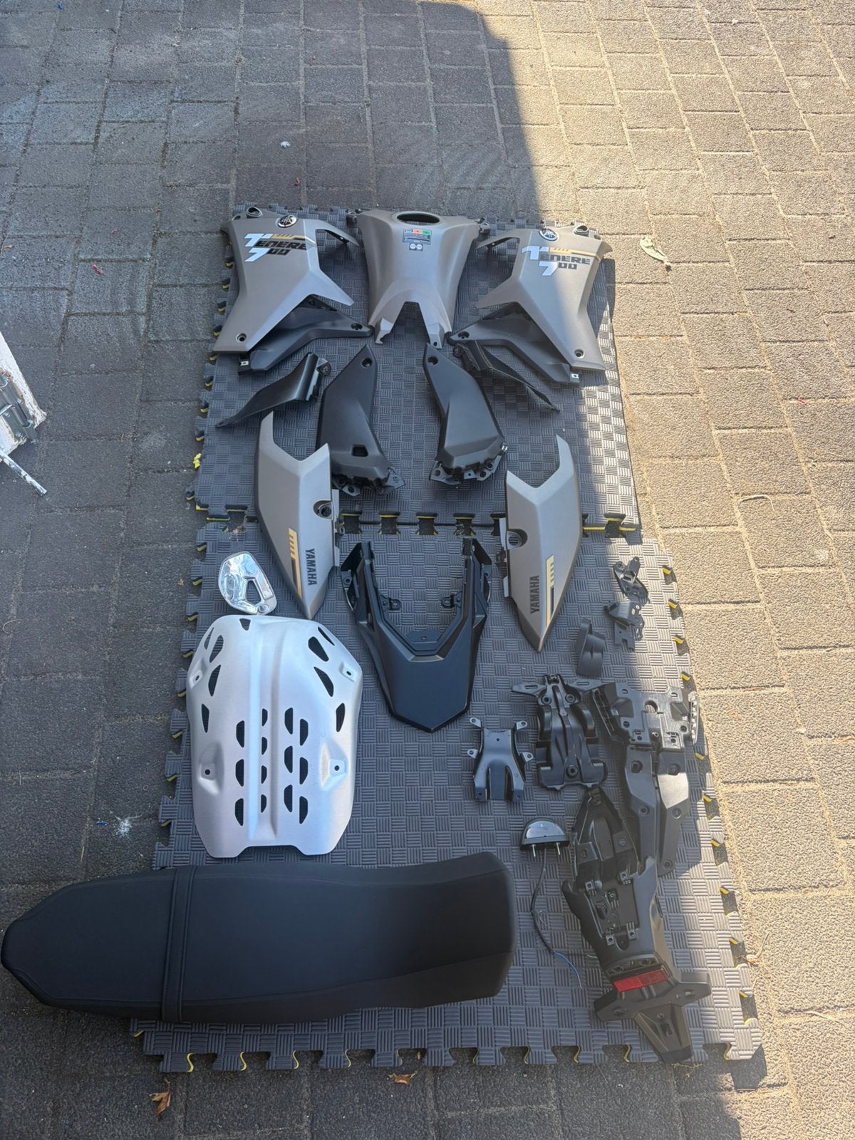 Yamaha tenere 700 2026 base model oem onderdelen, Ophalen of Verzenden, Zo goed als nieuw, Zadel, Yamaha