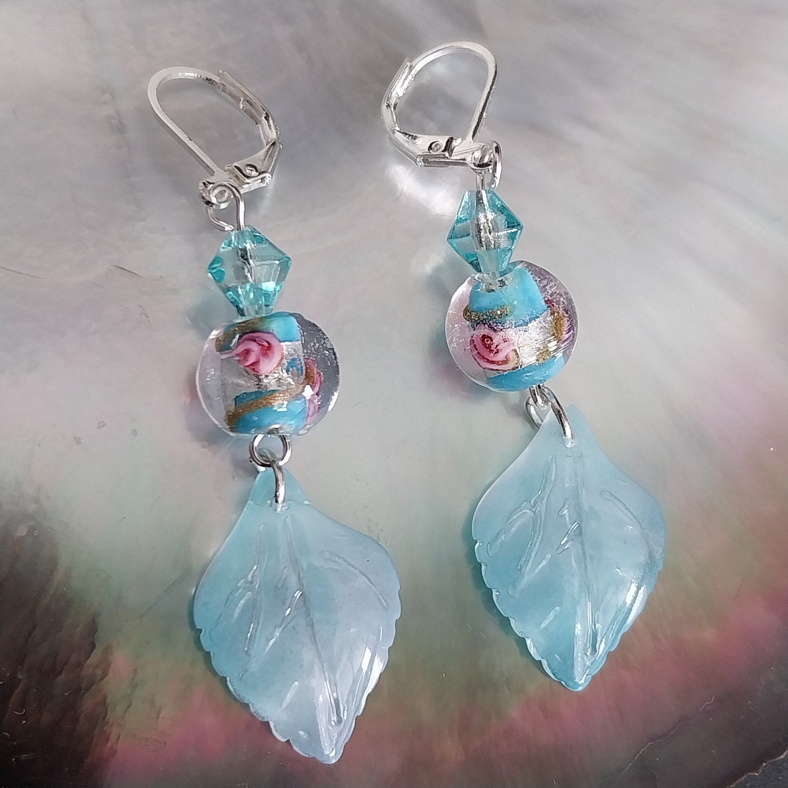 Blauwe lampwork glas oorbellen, verzilverde oorhaakjes #3856, Sieraden, Tassen en Uiterlijk, Oorbellen, Zo goed als nieuw, Hangers