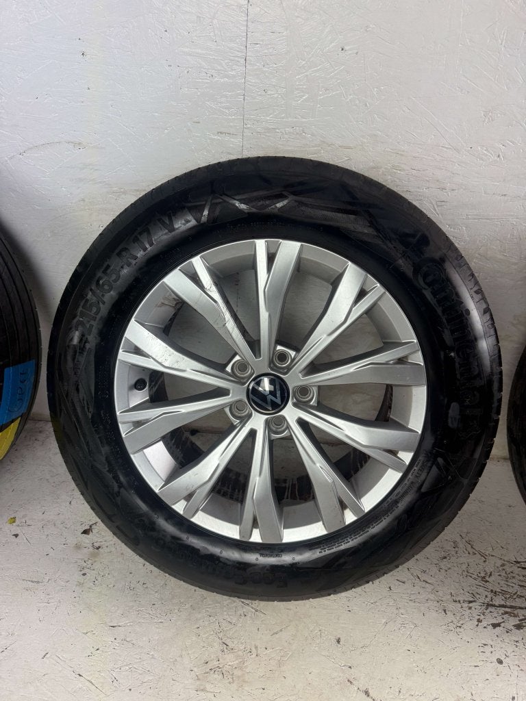 Originele Volkswagen Tiguan velgen 17" 5x112 Montana zomer, Auto-onderdelen, Niet ingevuld, Banden en Velgen, Niet ingevuld, 17 inch