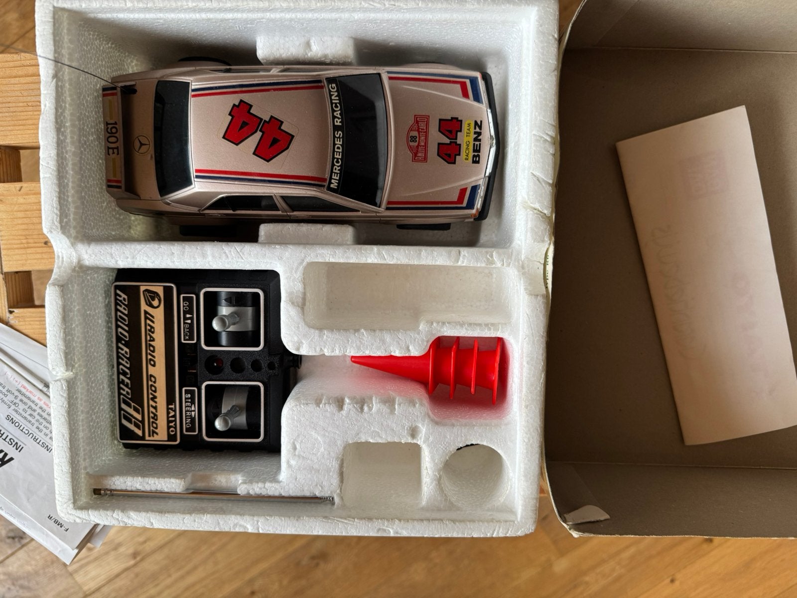 Vintage Rc Mercedes benz 190 e, Ophalen, Zo goed als nieuw