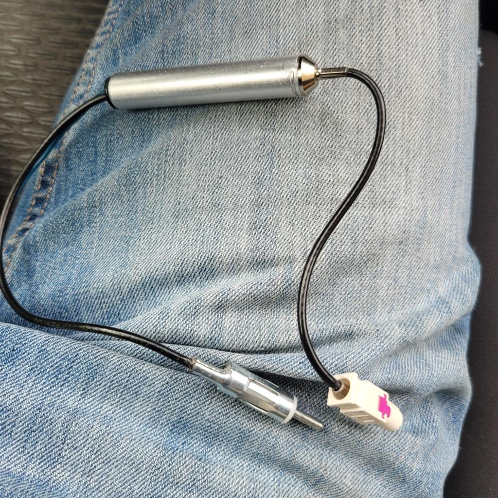 Gezocht auto radio antenne versterker, Ophalen of Verzenden, Gebruikt, Volkswagen