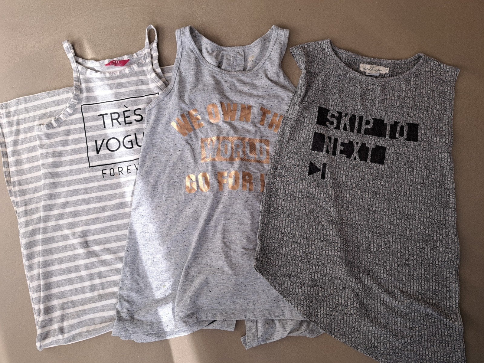 2 topjes van H&M & jurkje **NIEUW **, Meisje, H&M, Nieuw, Ophalen of Verzenden