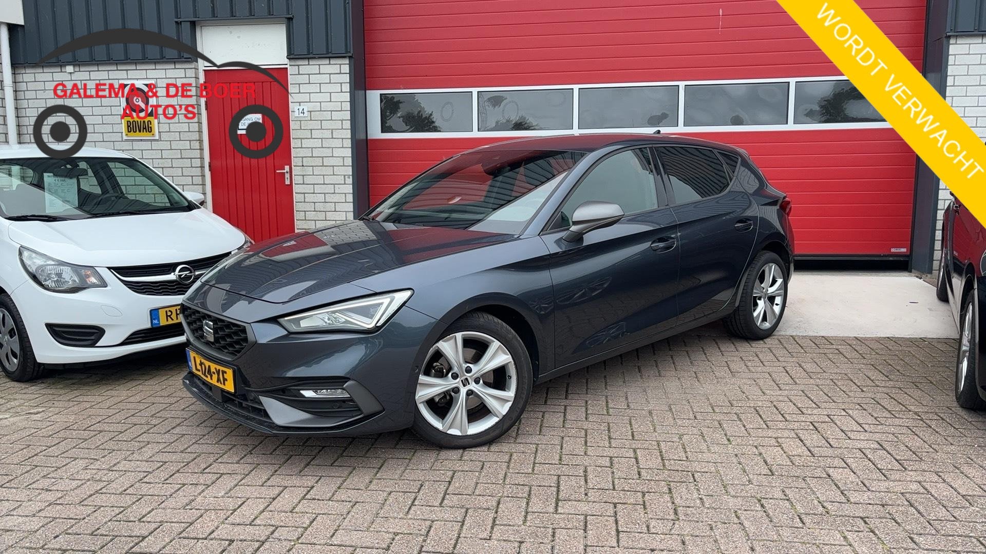 SEAT Leon 1.0 TSI FR Business Intense SFEER / CAMERA / FULL, Auto's, Stof, Gebruikt, Euro 6, Leon