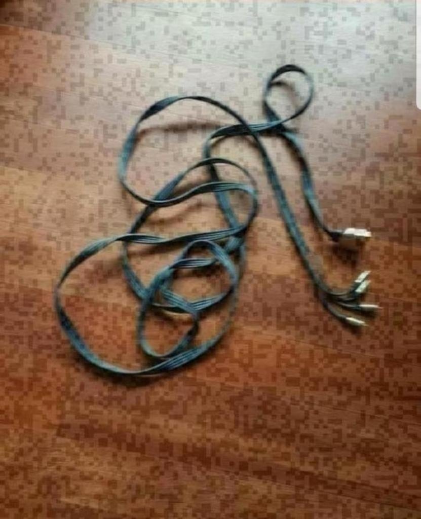 audio kabel ongeveer 5 m €9,95, Ophalen of Verzenden, Zo goed als nieuw, 5 tot 10 meter