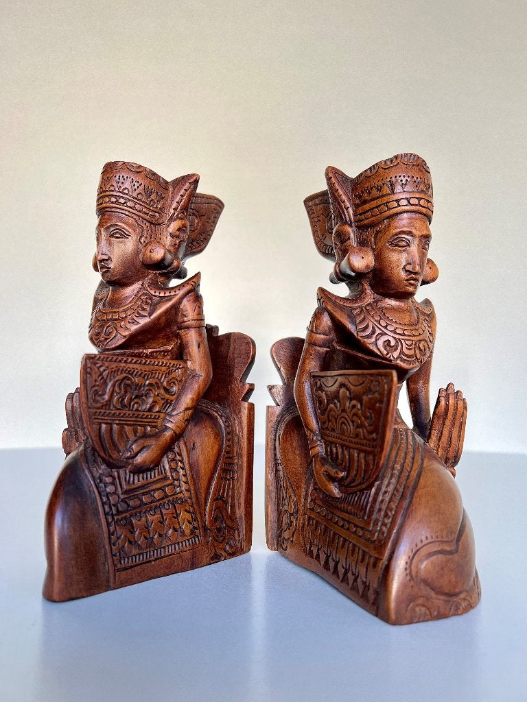Art-deco Balinese boekensteunen, Antiek en Kunst, Hout, 17 cm, Ophalen of Verzenden, Indonesië