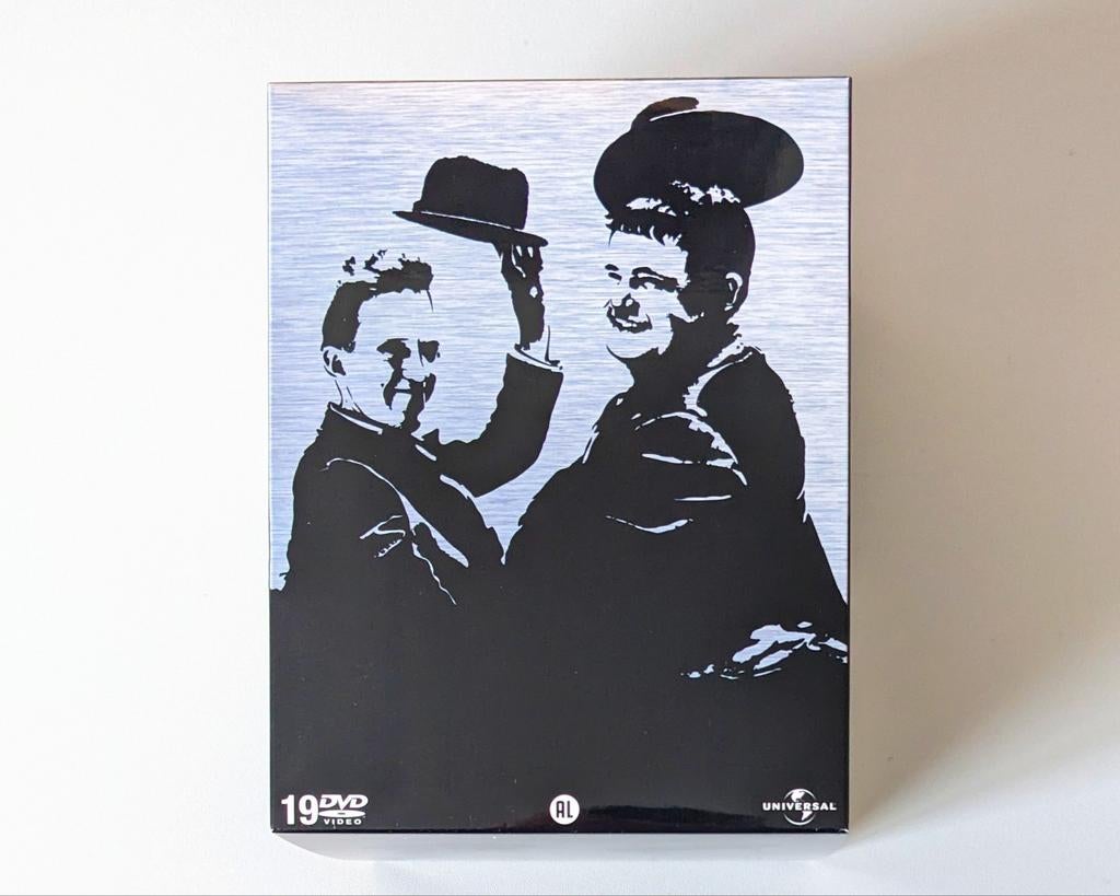 Laurel & Hardy box | 19 Discs | Silents, Talkies, Features, 1980 tot heden, Ophalen of Verzenden, Zo goed als nieuw, Komedie