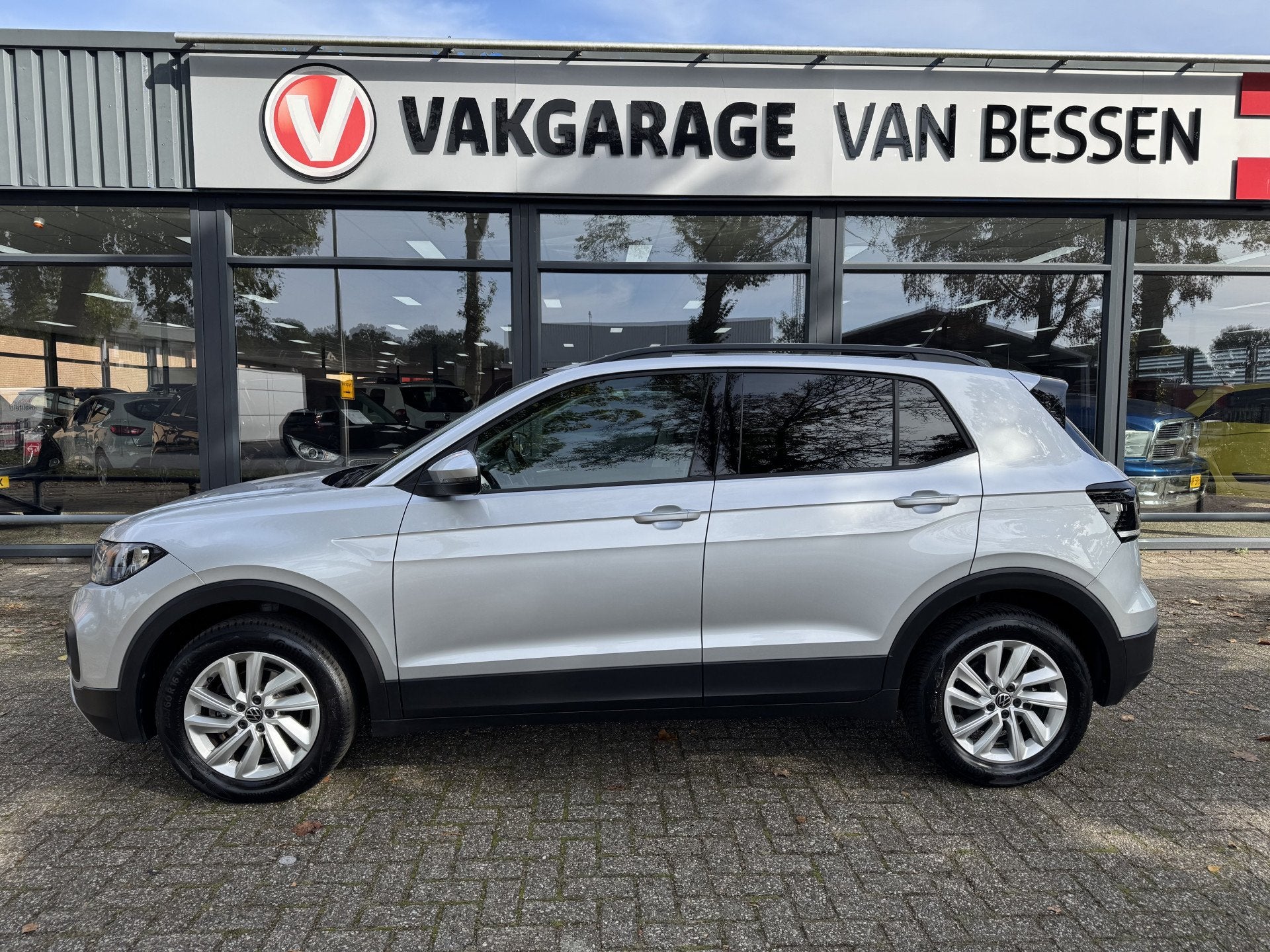 Volkswagen T-Cross 1.0 TSI Life AIRCO-NAVI-CRUISE (bj 2021), Gebruikt, Euro 6, Origineel Nederlands, Bedrijf