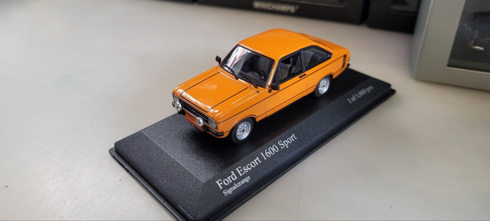 Minichamps 1975 Ford Escort II 1600 Sport, Ophalen of Verzenden, Nieuw, Auto, MiniChamps