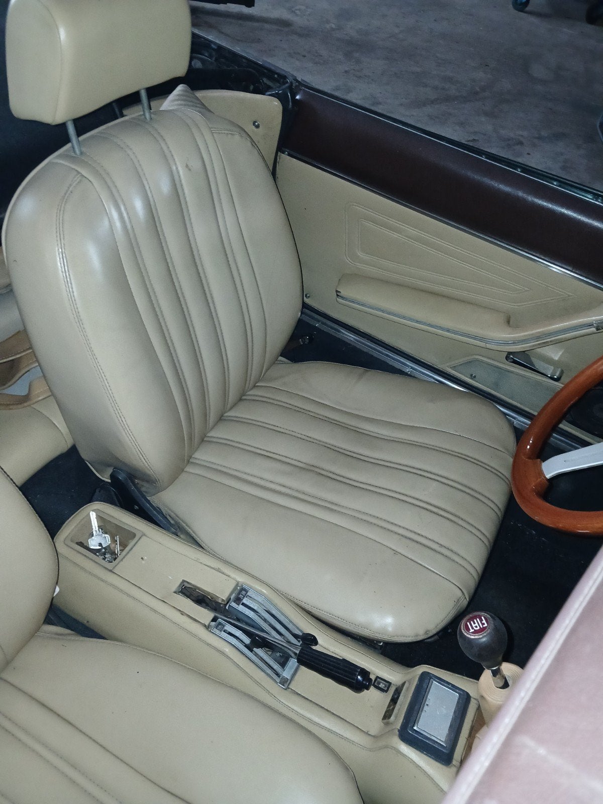 gezocht 2 Stoelen - Beige Interieur, Ophalen of Verzenden, Gebruikt, Fiat