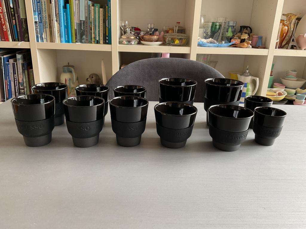 12x Nespresso Touch bekers; Espresso, Lungo, Cappuccino, Mug, Ophalen of Verzenden, Zo goed als nieuw, Overige stijlen, Kop(pen) en/of Schotel(s)