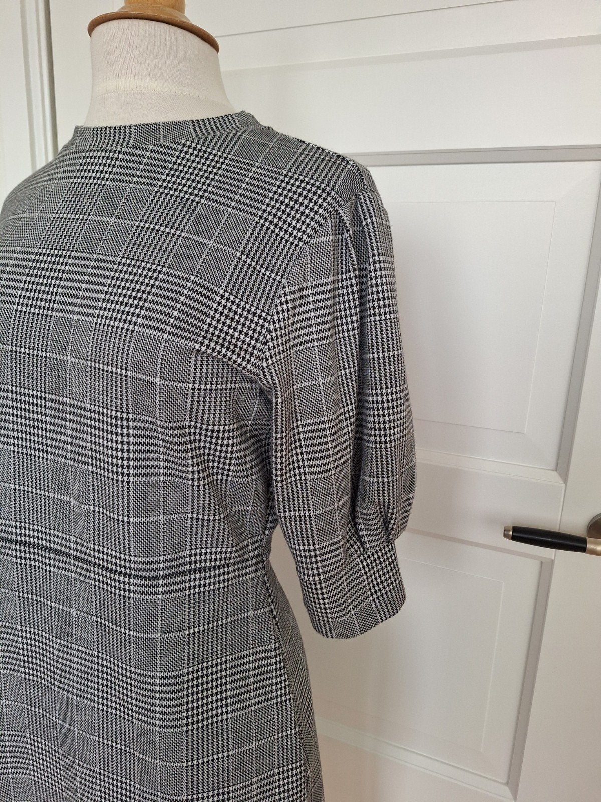 Jurk H&M mt M Opruiming, Maat 38/40 (M), H&M, Ophalen of Verzenden, Zo goed als nieuw