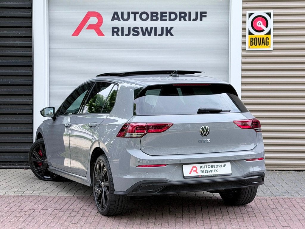 Volkswagen Golf 1.4 eHybrid GTE Pano/Camera/Blindspot, Auto's, 12 maanden, Gebruikt, Euro 6, 4 cilinders