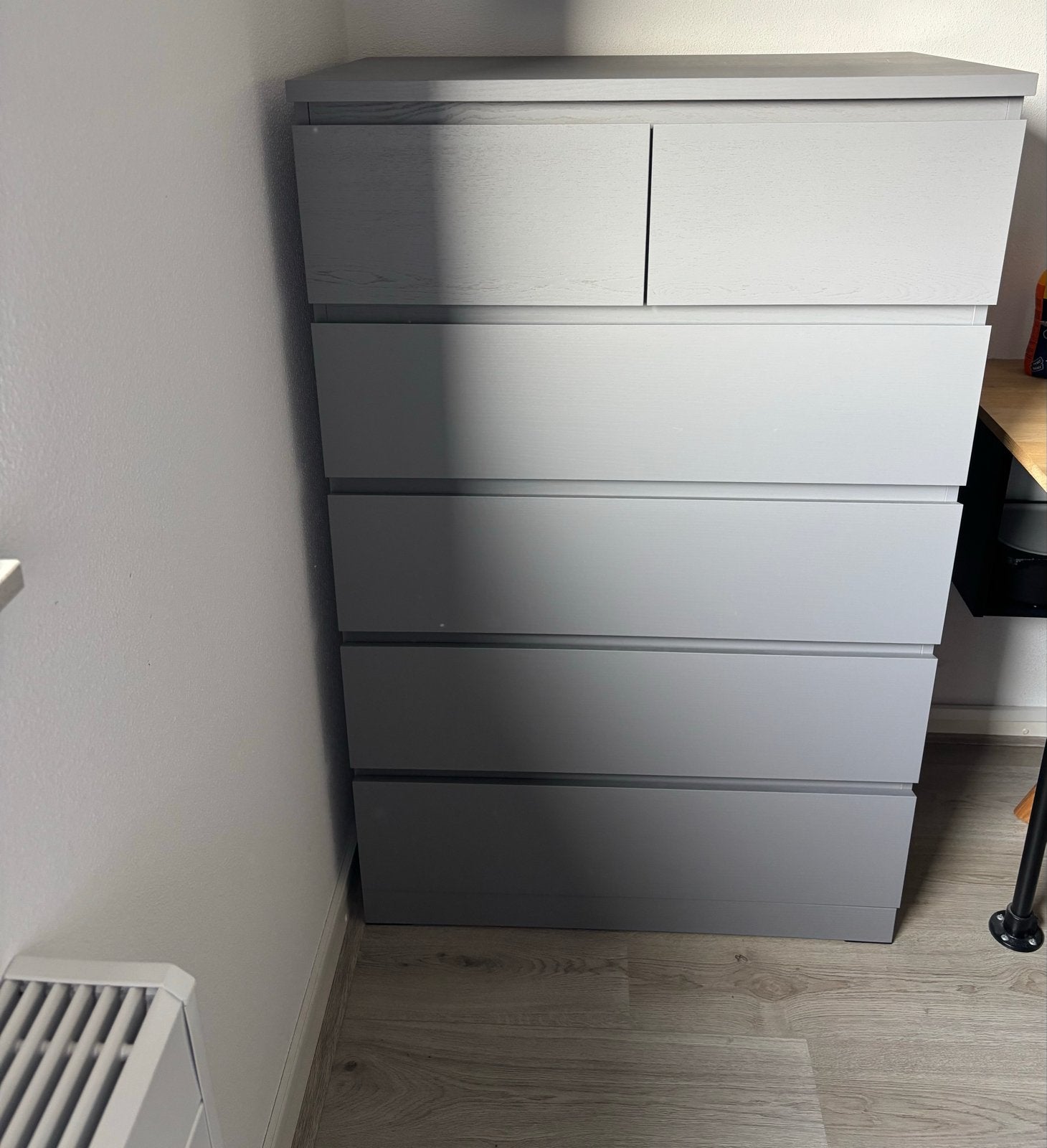 IKEA MALM ladekast met 6 lades - Grijs, Huis en Inrichting, Kasten | Ladekasten, Ophalen, Gebruikt, 5 laden of meer, 100 tot 150 cm