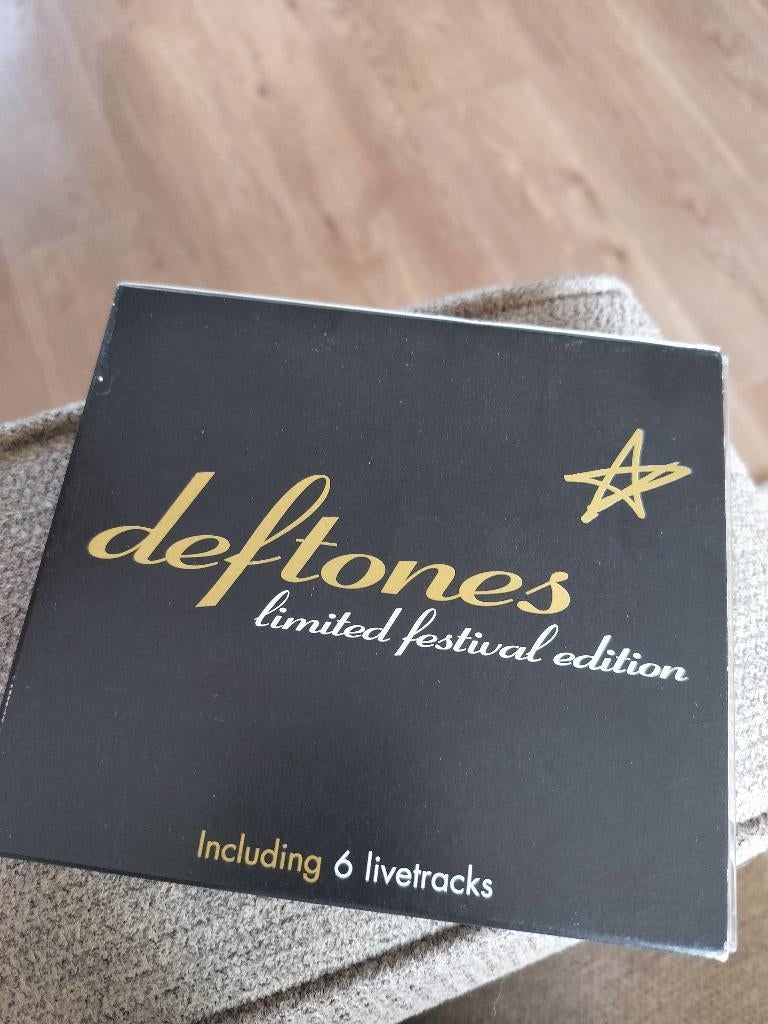 Deftones limited edition box, Ophalen of Verzenden, Zo goed als nieuw, Poprock