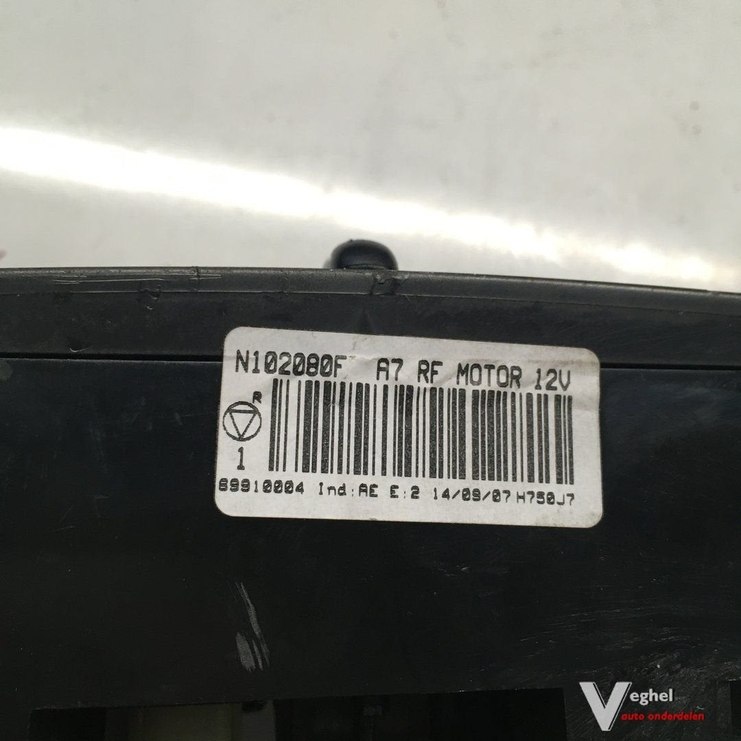 Peugeot 207 1.4 hdi 5drs 2007 2500055   Kachelpaneel met air, Gebruikt, -, -, Ophalen of Verzenden